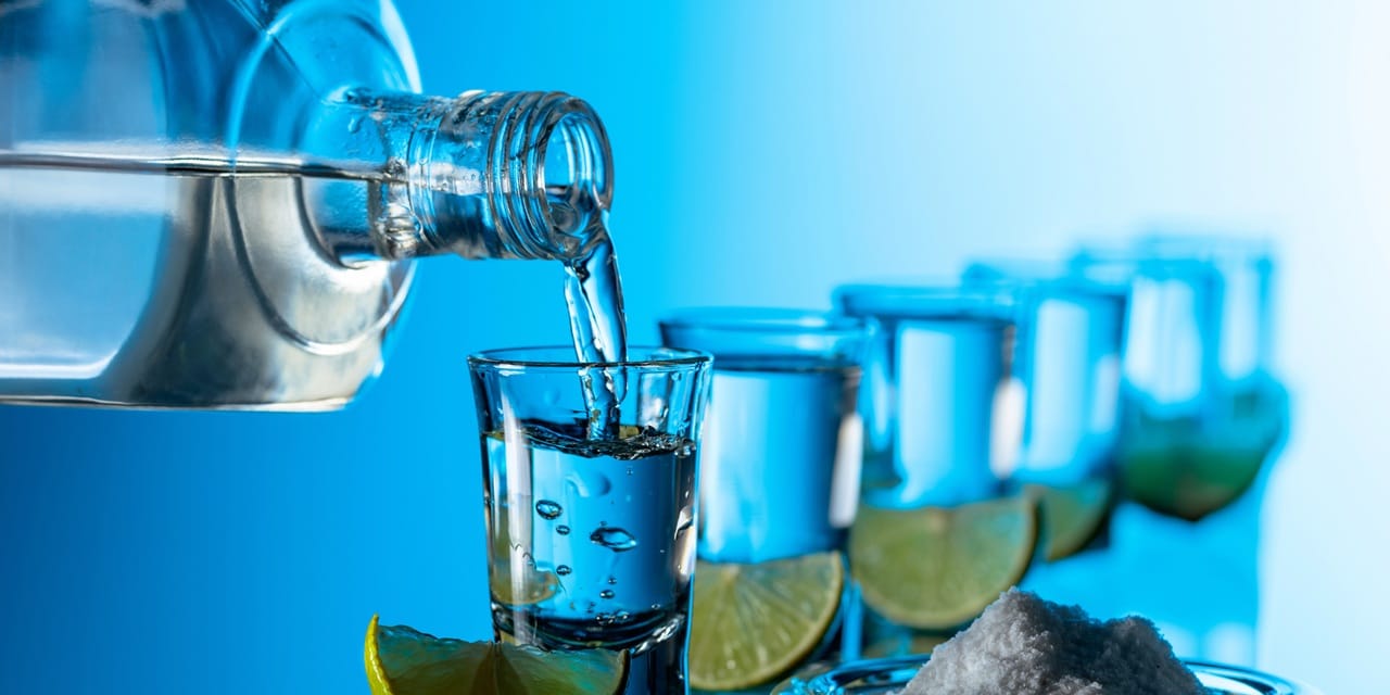 Counterfeit tequila prompts Mexican health alert